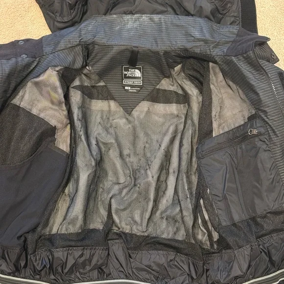 The North Face Women’s Black and Gray Steep Tech Ski Jacket - Picture 5 of 5